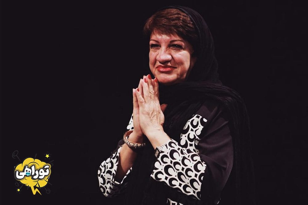 ناهید مسلمی، پوستر نمایش «تو راهی» را رونمایی می‌‎کند 