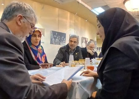 وزیر فرهنگ و ارشاد اسلامی به تماشای نمایش «مرز» نشست