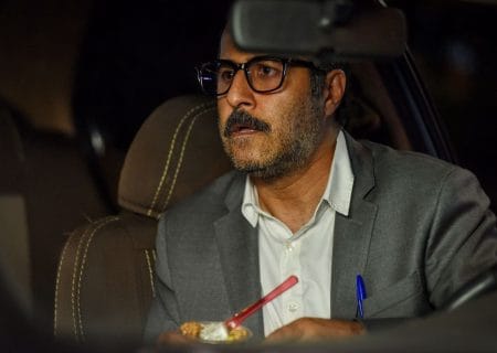 سکانسی از نقش‌آفرینی هومن حاجی عبدالهی در «شوهر ستاره»
