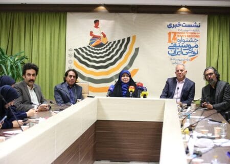 از سالن تا ساحل؛ نوای موسیقی نواحی در بندر می‌پیچد/ هدف ما روشن نگه‌داشتن چراغ موسیقی نواحی است