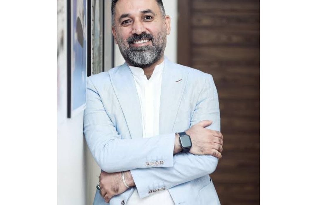نمایشی از هنرمندان نابینا در تالار هنر؛ حسن مصطفوی تهیهکننده «زندگی بسیار کوتاه است» شد