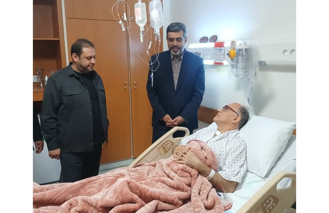 عیادت مدیرعامل بنیاد رودکی از نصیر حیدریان رهبر ارکستر سمفونیک تهران