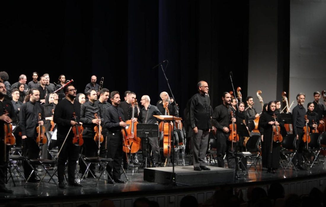 ارکستر سمفونیک تهران، تالار وحدت را به «اکتبر ۱۹۰۴» برد